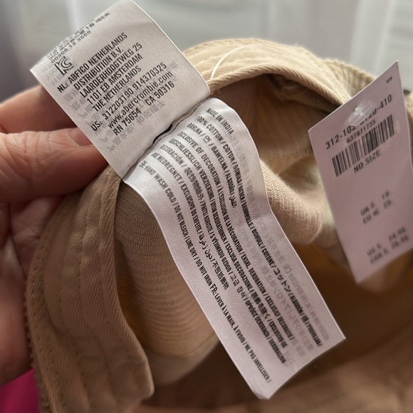 Hollister Baseball Hat NWT - Picture 5 of 5